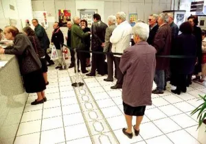 Δεν έχουν αυξηθεί το προσδόκιμο ζωής και ο δείκτης γήρανσης, ώστε να δκαιολογείται αναπροσαρμογή των ορίων ηλικίας συνταξιοδότησης