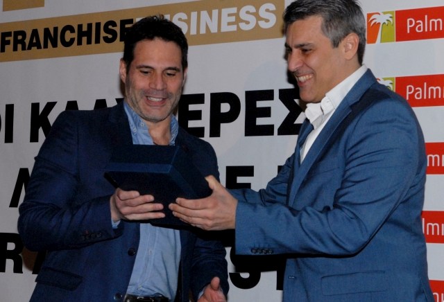 Τα καταστήματα DUST+CREAM και ο CEO της εταιρείας κος Λέανδρος Καρακατσάνης, διακρίθηκαν με τον τίτλο “BEST FRANCHISE MANAGER 2017” Τα καταστήματα DUST+CREAM και ο CEO της εταιρείας κος Λέανδρος Καρακατσάνης, διακρίθηκαν με τον τίτλο “BEST FRANCHISE MANAGER 2017”