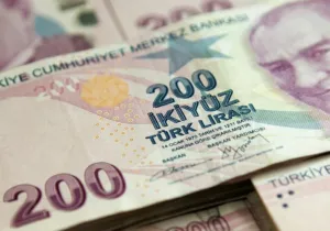 Βουτιά για την τουρκική λίρα