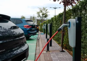 Blink Charging Hellas: Στρατηγικές συνεργασίες  με κορυφαίους Oμίλους του κλάδου ακινήτων