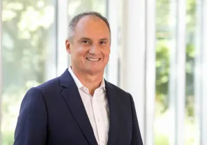 Fabrice Cambolive CEO της Renault: «Η ηλεκτροκίνηση είναι το μέλλον»