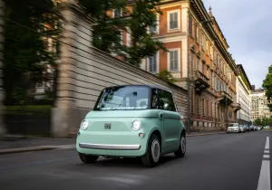 Η Fiat φέρνει ένα μικροσκοπικό ηλεκτρικό αυτοκίνητο στην Αμερική, που κάνει τα Kei Cars να μοιάζουν με Cadillac