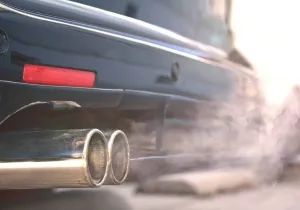 Νέα έρευνα: Η «σκληρή» αλήθεια για τα PHEV – «Πράσινα» μόνο στα χαρτιά!