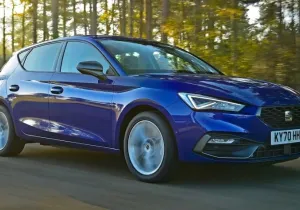Η SEAT επιστρέφει δυναμικά: Νέο Leon και υβριδικά Ibiza και Arona
