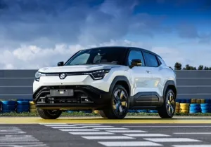 Η Suzuki ανακοινώνει τις τιμές του e VITARA