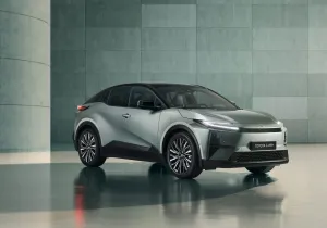 Το νέο αμιγώς ηλεκτρικό Toyota C-HR+ στο Golden Hall από τις 14 – 28/12