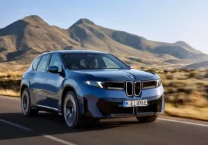 Η νέα BMW iX3 κάνει το ντεμπούτο της στη Νέα Υόρκη