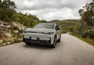 Το Leapmotor C10 REEV και η κορυφαία PHEV τεχνολογία, τώρα με €33.900