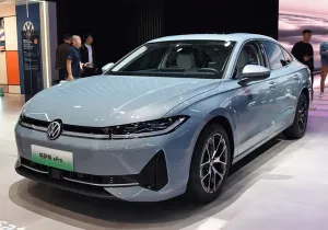Αυτό είναι το ολοκαίνουργιο Volkswagen Passat ePro PHEV