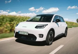 GAC Aion UT: Το νέο κινεζικό ηλεκτρικό που έρχεται Ευρώπη για να «χτυπήσει» το VW ID.3