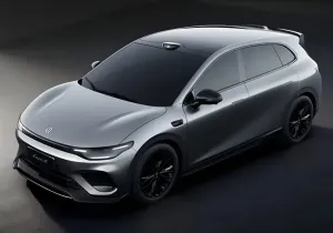 Leapmotor B05 Ultra: Το σπορ ηλεκτρικό hatchback που «ανεβάζει ταχύτητα» στα EV